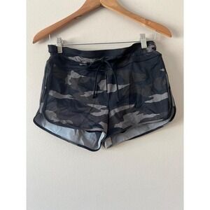 Athleta Shorts Women's Small Black Camo